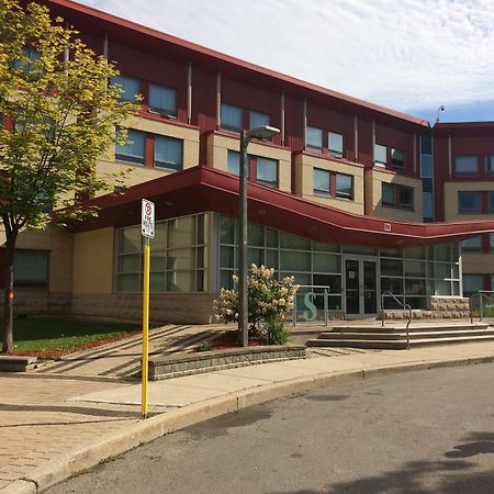 Residence & Conference Centre - Оквілл Екстер'єр фото