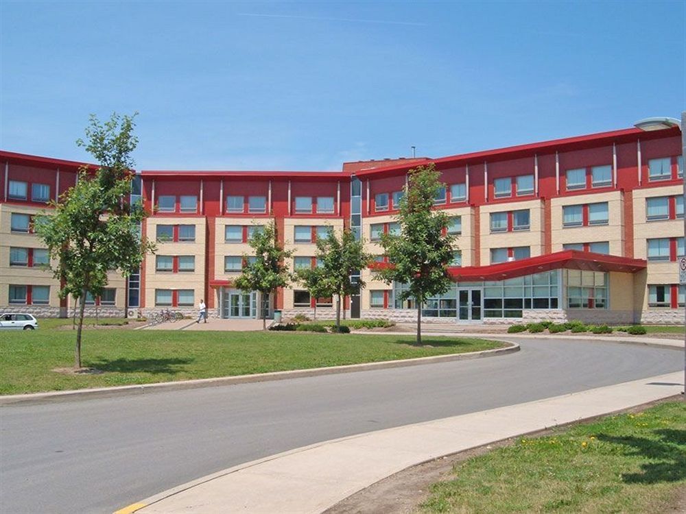 Residence & Conference Centre - Оквілл Екстер'єр фото